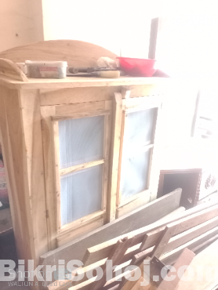 কড়ই কাঠের মিরসেফ বিক্রি করা হবে।